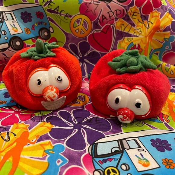 Gund Vintage 1998 VeggieTales Bob The Tomato Gund Bean Bag Plush Pair 5" - Picture 1 of 9